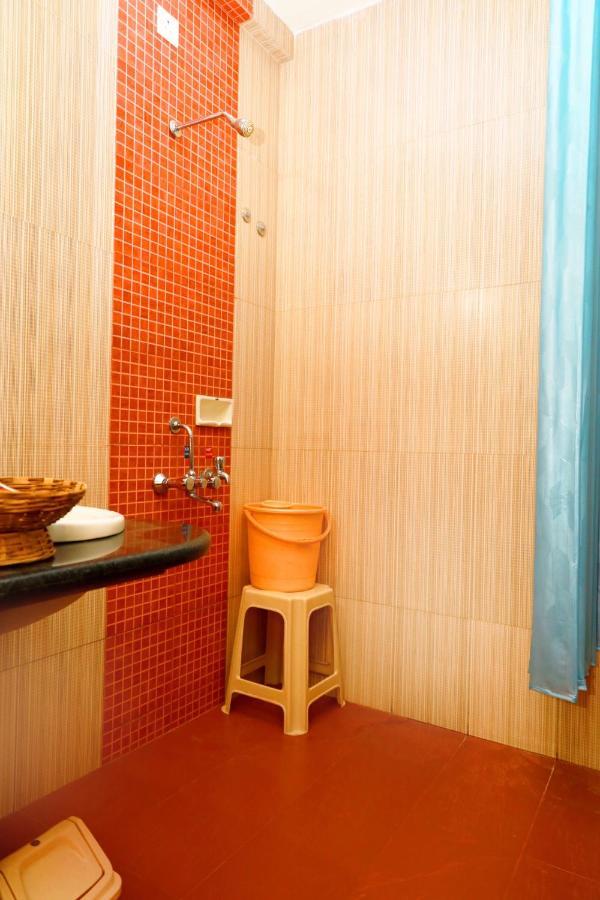Hotel Manik Moti ロナバラ エクステリア 写真